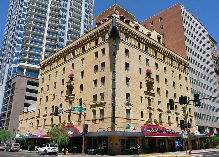 San Carlos (adults Only)