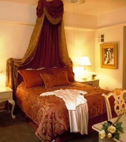 San Carlos (adults Only)